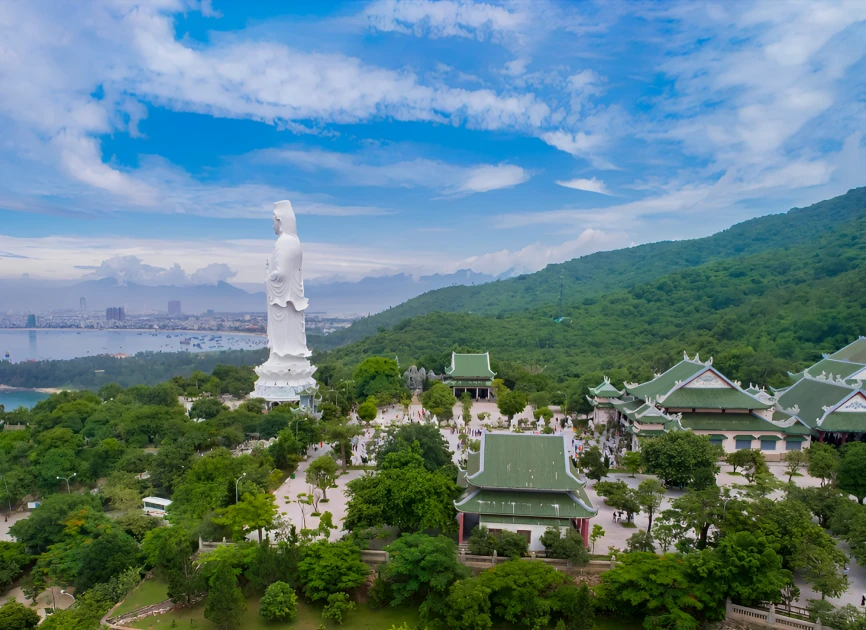 Chùa Linh Ứng bán đảo Sơn Trà Đà Nẵng