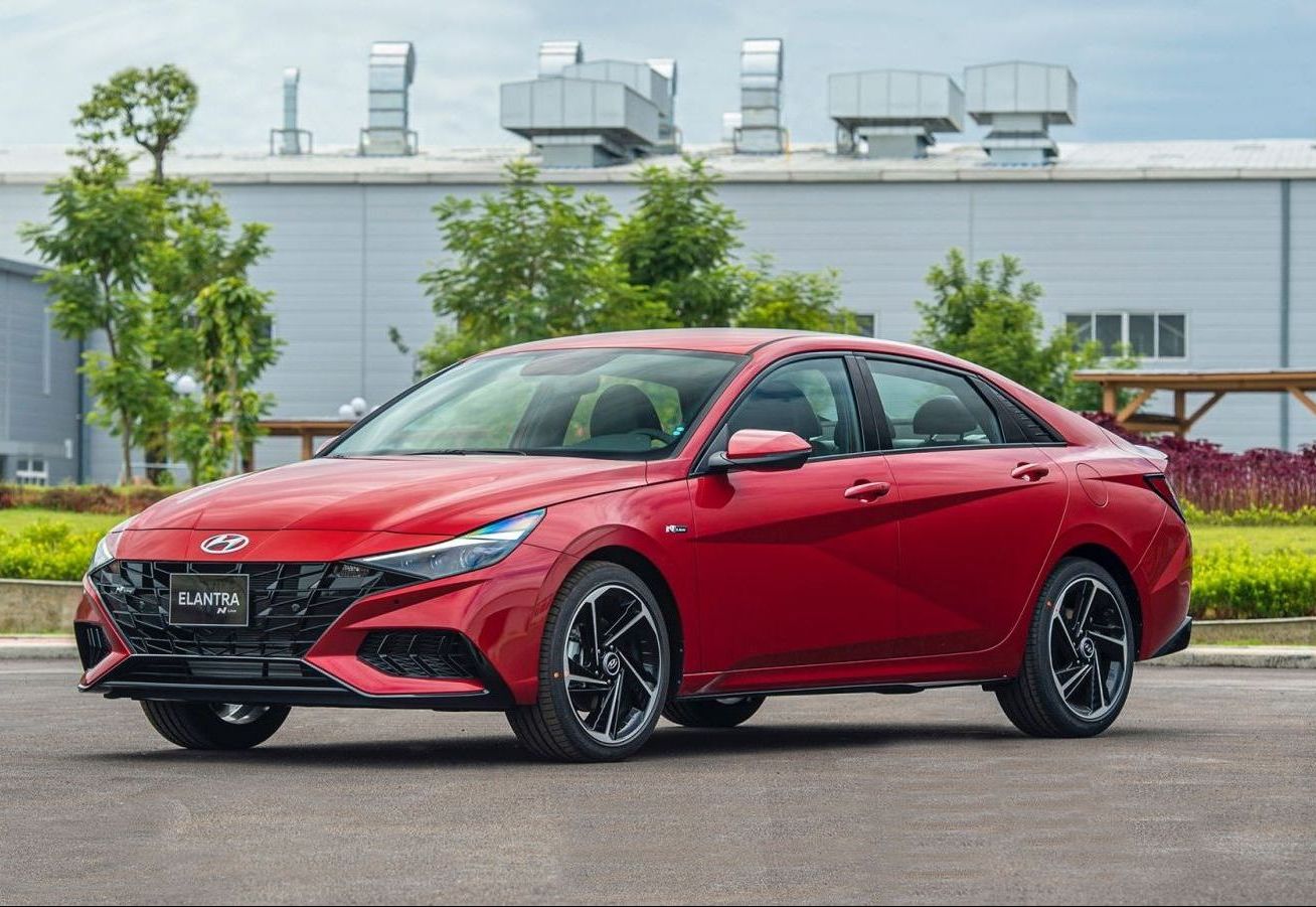 Thuê Xe Huyndai Elantra Tự Lái Tại Đà Nẵng