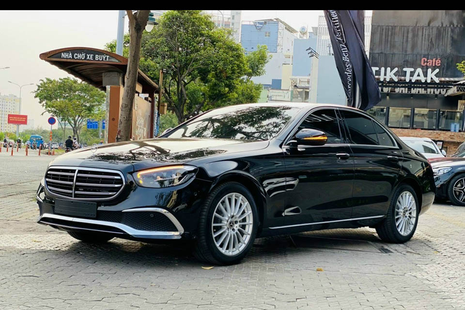 Thuê xe Mercedes E200 Đà Nẵng
