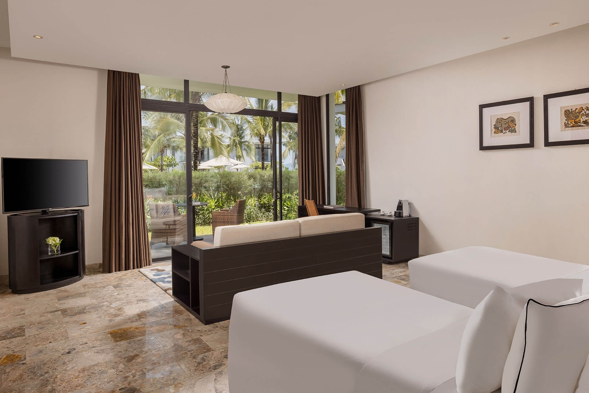 The Level Premium Melia Danang Beach Resort 19 Truong Sa Hoa Hai Ngu Hanh Son Da Nang 02