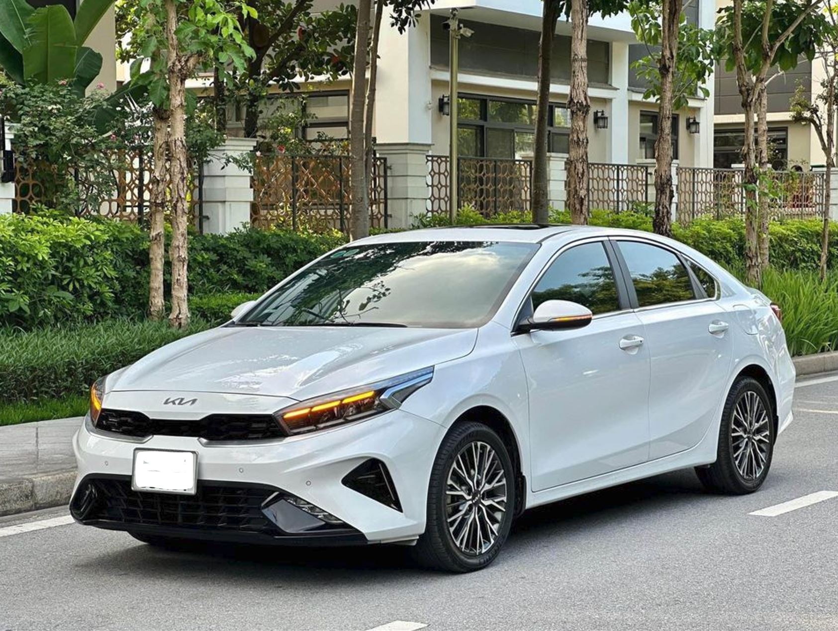 Thuê xe ô tô Kia K3 tự lái tại Đà Nẵng