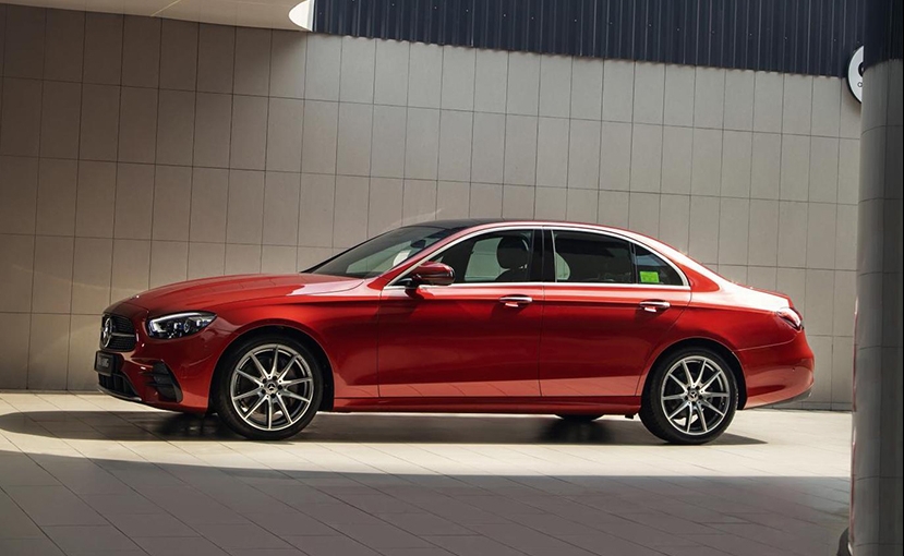 Thuê xe Mercedes E200 đỏ tại Đà Nẵng 