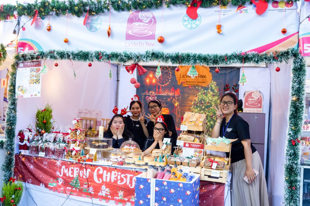 Nhiều hoạt động diễn ra trong phiên chợ giáng sinh Đà Nẵng 2024