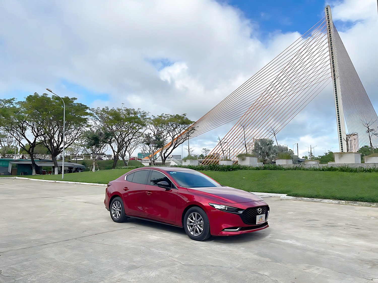 Bảng giá thuê xe tự lái Đà Nẵng mới nhất 2025 tại Hoàng Phú An