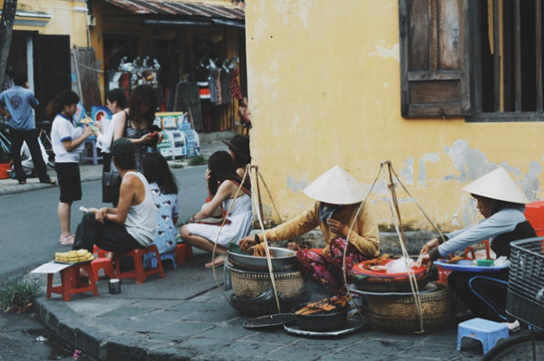 https://hoangphuan.com/wp-content/uploads/2026/06/1727273986-am-thuc-he-pho-hoi-an.jpg