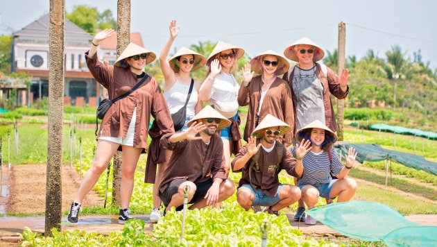 Khi du khách trở thành người thợ thủ công, người nông dân ở Hội An